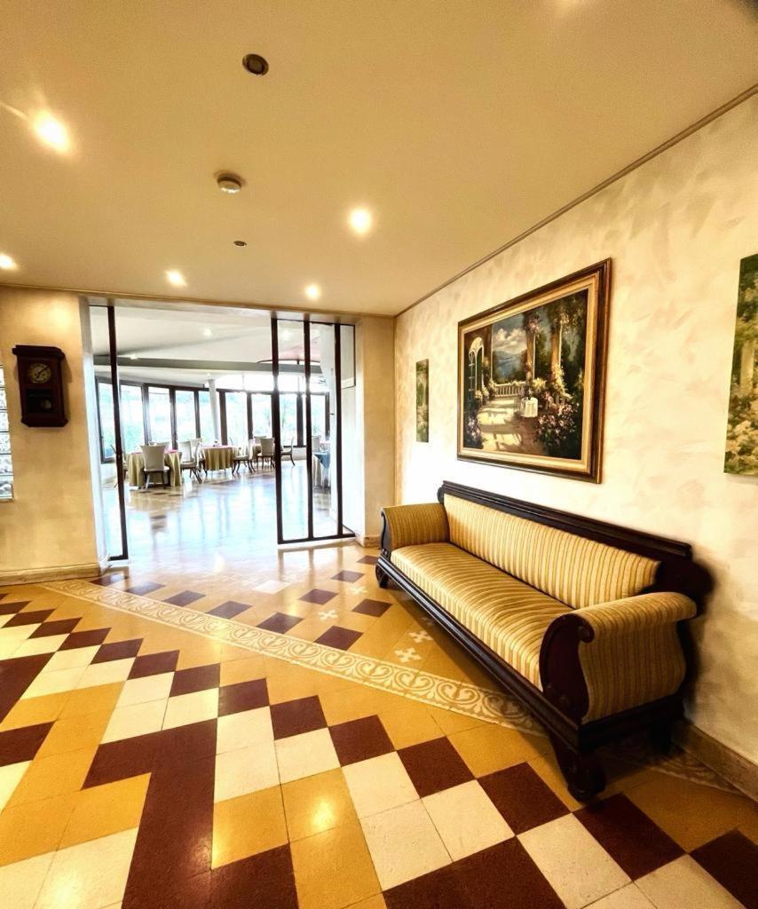 Tk Hotel - Ex Ares San Giovanni La Punta Eksteriør billede