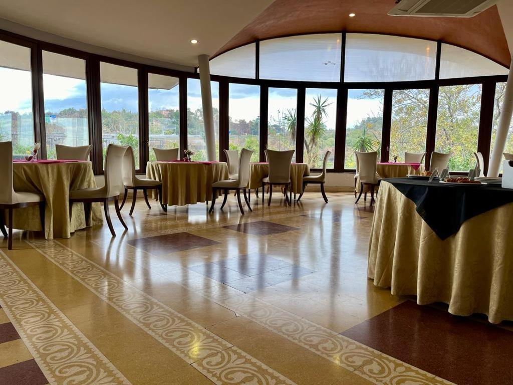Tk Hotel - Ex Ares San Giovanni La Punta Eksteriør billede