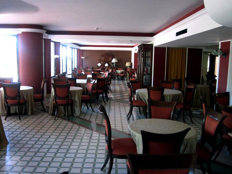 Tk Hotel - Ex Ares San Giovanni La Punta Eksteriør billede